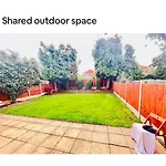Luxury Room Near Train Station And City Centre